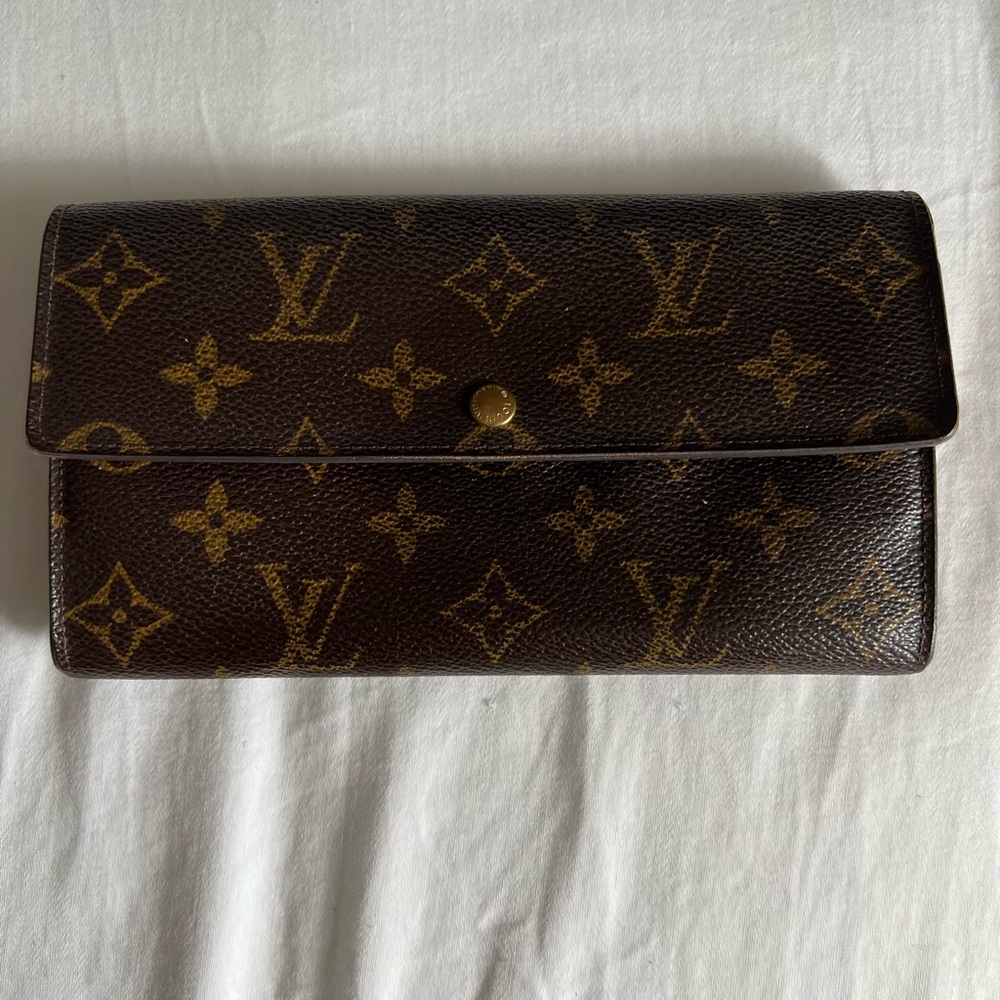 Louis Vuitton Sarah Wallet Authentic